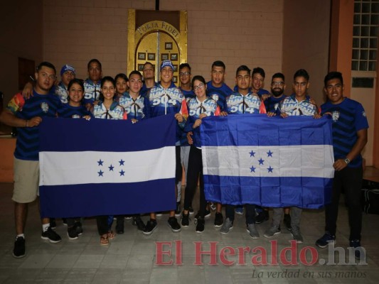 Banda Juvenil 504 llega a Italia y brinda un espectáculo musical