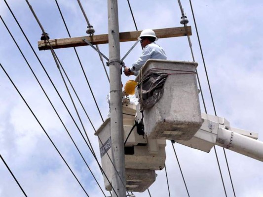 Honduras: TSC investiga contratos de energía solar por onerosos