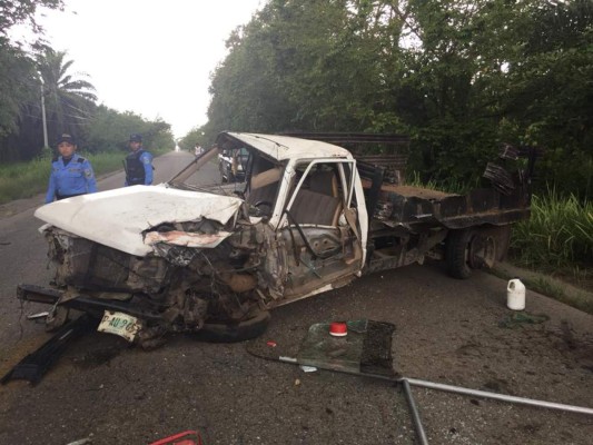 Triple colisión deja una persona muerta en Tocoa, Colón