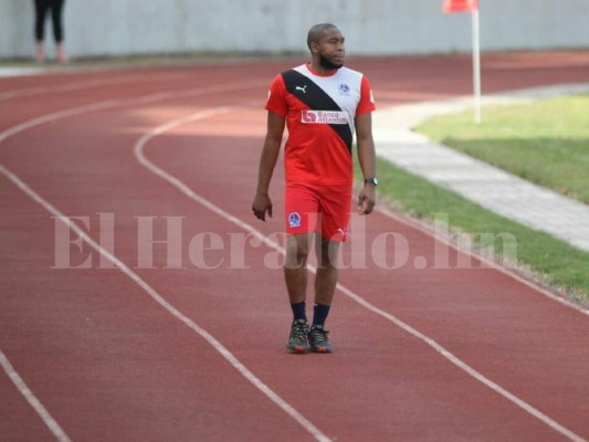 Wilson Palacios entrena con el Olimpia