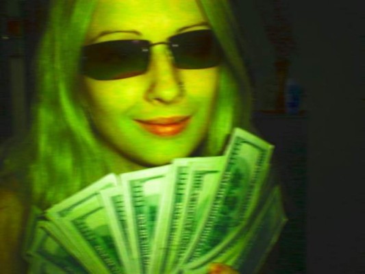 Verdad detrás de las 'barbies humanas'