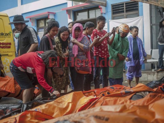 Fotos de la devastación que dejó el tsunami en Indonesia