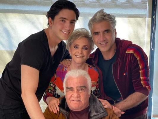 Alejandro Fernández confirma que Vicente Fernández se encuentra en estado crítico