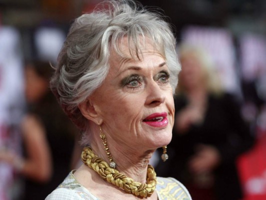 Actriz Tippi Heddren afirma que Hitchcock la agredió sexualmente, según memorias