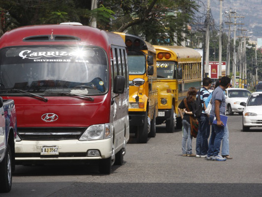 Transportistas se niegan a bajar tarifas de pasajes en Honduras