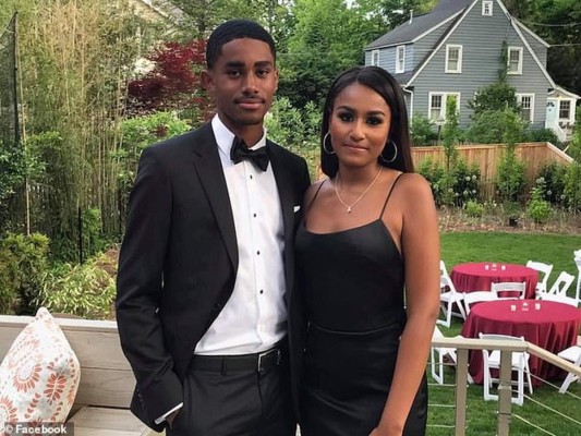 Sasha Obama lució hermosa en su fiesta de graduación