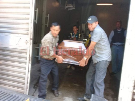 Familiares reclaman cadáver de joven que fue asesinado mientras jugaba fútbol en Guaimaca
