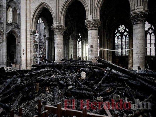Así luce la catedral de Notre Dame a un mes del incendio