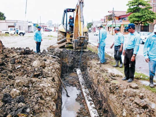Tuberías dañadas generan escasez de agua en Comayagua