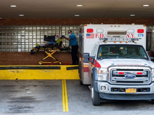 EEUU registra cerca de 2,000 muertos en un día por coronavirus y Wuhan reabre&nbsp;&nbsp;