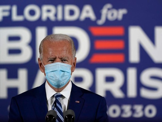 Seguidores de Biden se mudan de California para hacer campaña en Arizona