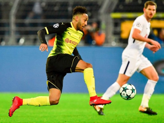 Aubameyang ficha por el Arsenal por una cifra récord en el club inglés