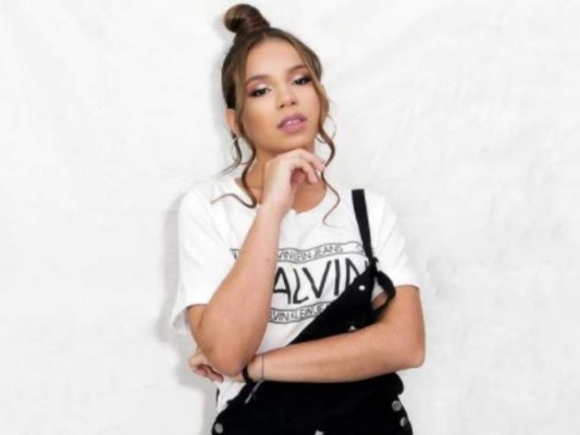 El arriesgado cambio de look de Angie Flores