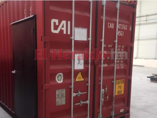 En contenedores usados montan faltantes cinco hospitales móviles