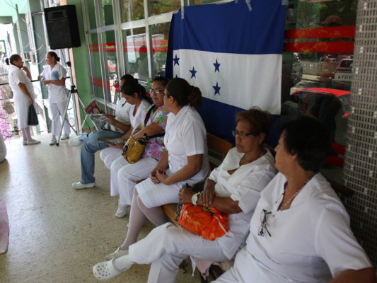 Lobo critica desorden en Salud