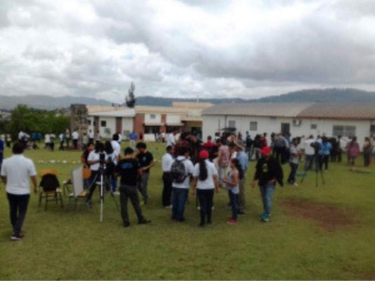 La UNAH abre sus puertas para observar eclipse total de Luna