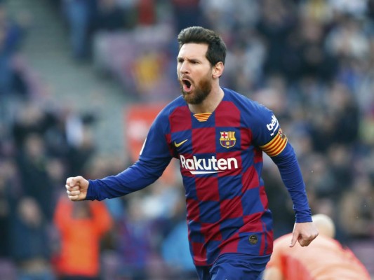 n esta foto del sábado 22 de febrero de 2020, Lionel Messi celebra tras anotar un gol para el Barcelona en el partido contra el Eibar en La Liga española. (AP Foto/Joan Monfort, archivo).