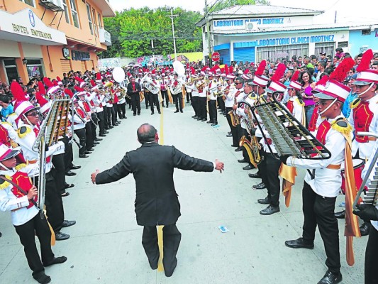 César Castillo, el músico de oro de Comayagua