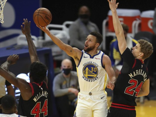 Curry reaparece con 32 puntos y Warrriors derrotan a Bulls