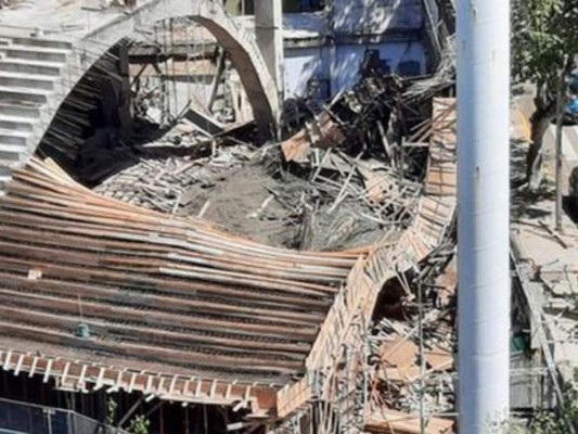 Tribuna del estadio Ferro de Buenos Aires se desplomó durante construcción&nbsp;&nbsp;