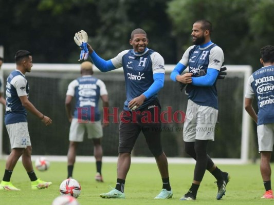 Honduras entrenó este lunes con la mira puesta en Panamá (Fotos)