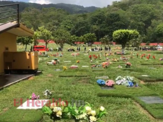 FOTOS: Las dolorosas imágenes de la masacre en un sepelio en SPS