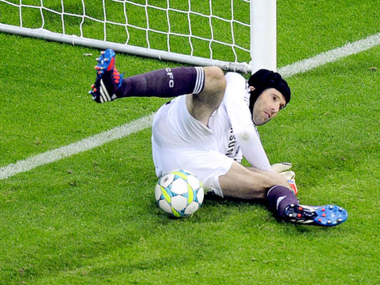 Peter Cech, héroe de la Champions al tapar dos penales