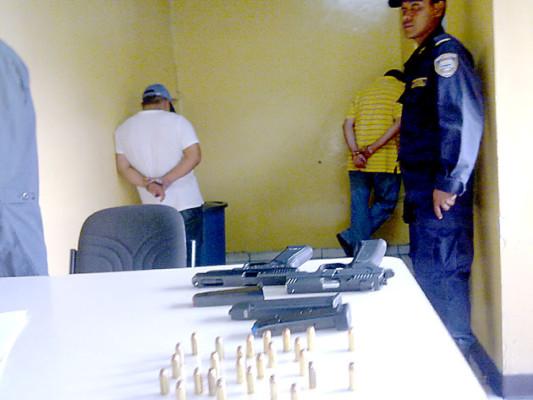 Detienen agente de Servicios Especiales por intento de soborno en la capital de Honduras