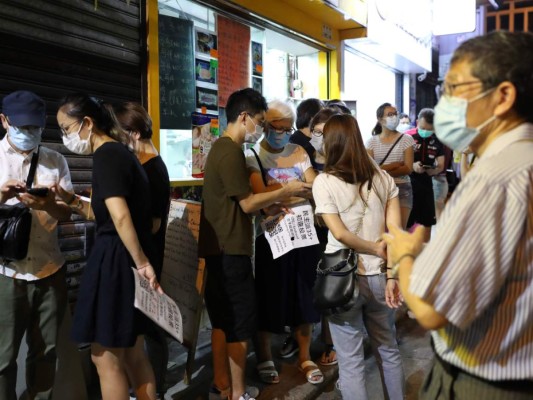 Partidos prodemocracia de Hong Kong celebran primarias pese a ley de seguridad