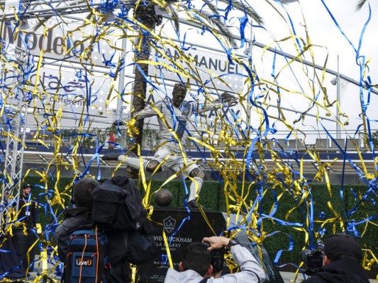 Los Ángeles Galaxy devela estatua de Beckham&nbsp;