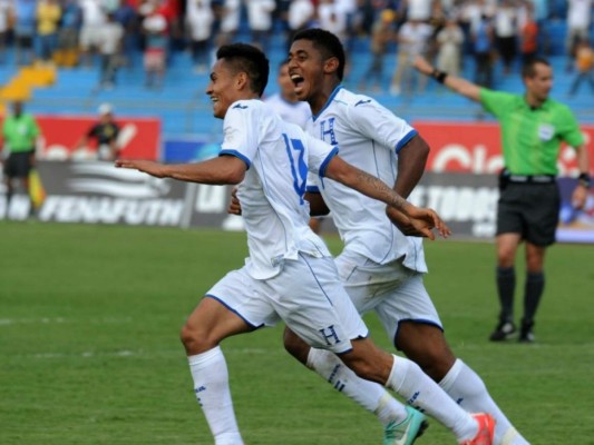 Nájar se entrenó con la Selección de Honduras y pese a atentados se queda en la H