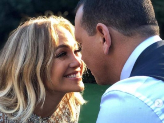 Jennifer López a Alex Rodríguez: me haces sentir como una adolescente