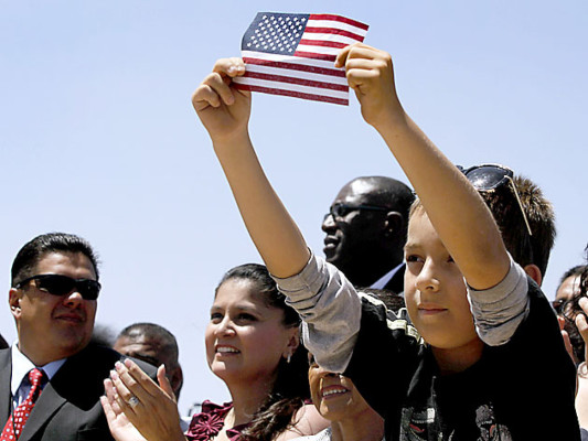 Hispanos en EE UU serán la novena economía del mundo en 2015