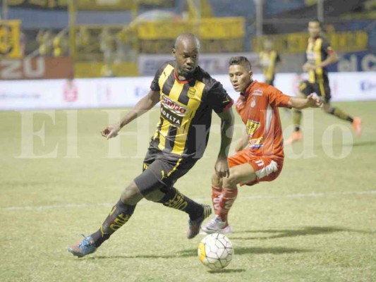 Real España le gana al Vida y sube a la tercera posición