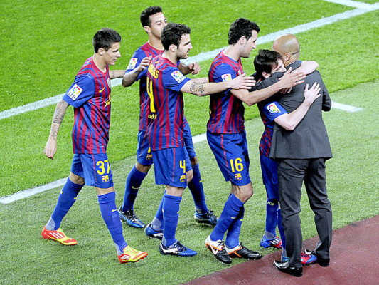 Lágrimas, sonrisas y goles en emotiva despedida de Guardiola