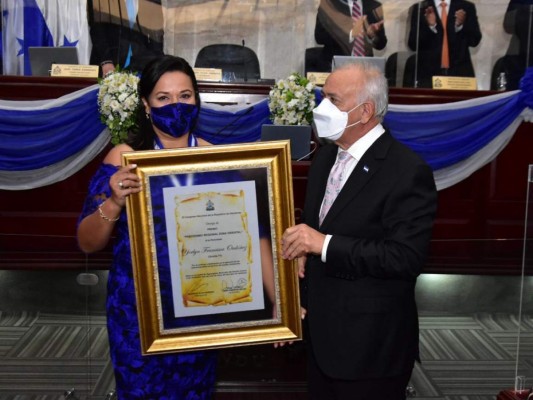 Premios Parlamentarios 2021: ellos fueron los periodistas galardonados