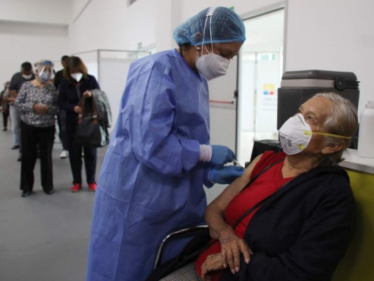 OPS: Latinoamérica no está recibiendo suficientes vacunas