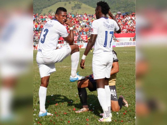 Costly encontró en Olimpia regularidad y gran olfato: más de medio gol por juego