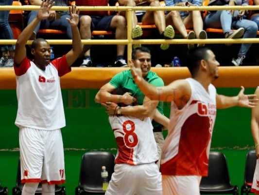 Atlántida campeón del baloncesto capitalino tras vencer en la final a Icevic