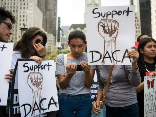 Estados Unidos ordenó aceptar renovaciones de DACA atrasadas por fallo postal&nbsp;&nbsp;