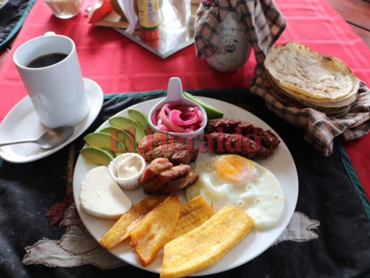 Campamento, hogar del chicharrón, el café y la tradición