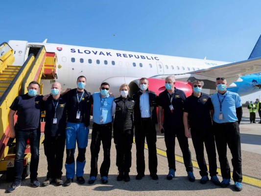 Covid-19 llegó a más de 150 países; el mundo ve rayo de esperanza en China