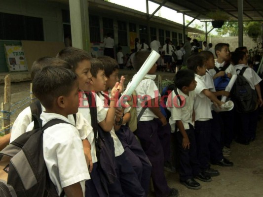 Educación atiende a 90,774 niños indígenas de básica y prebásica en medio de retos