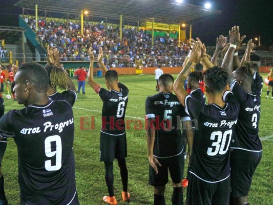 Las mejores imágenes del partido entre Honduras El Progreso y Real de Minas