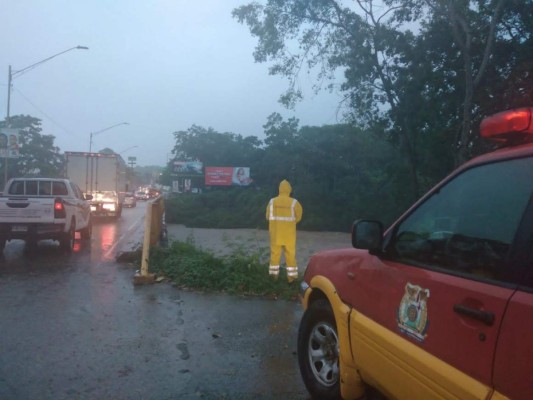 En imágenes: los daños que ya dejan las fuertes lluvias en la zona norte del país