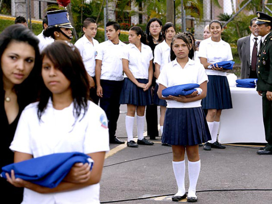 Honduras: Tibio fervor en Día de la Bandera