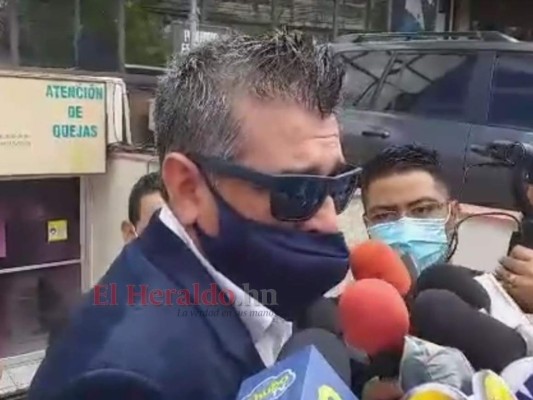 Así acudió Diego Vazquez al Conadeh para pedir que respeten sus derechos (FOTOS)