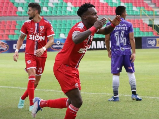 Rubilio Castillo rompe sequía de más de dos meses sin anotar