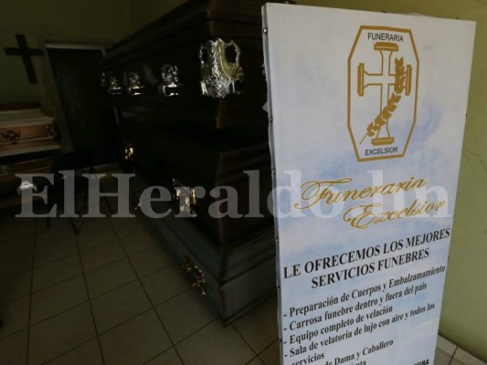 Señalan a diputado por falta de pago de féretros de exMiss Honduras y hermana