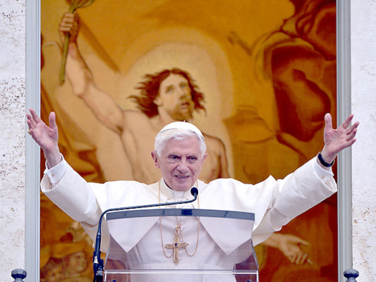 Vaticano niega acreditación a diplomático búlgaro por libro con escena gay